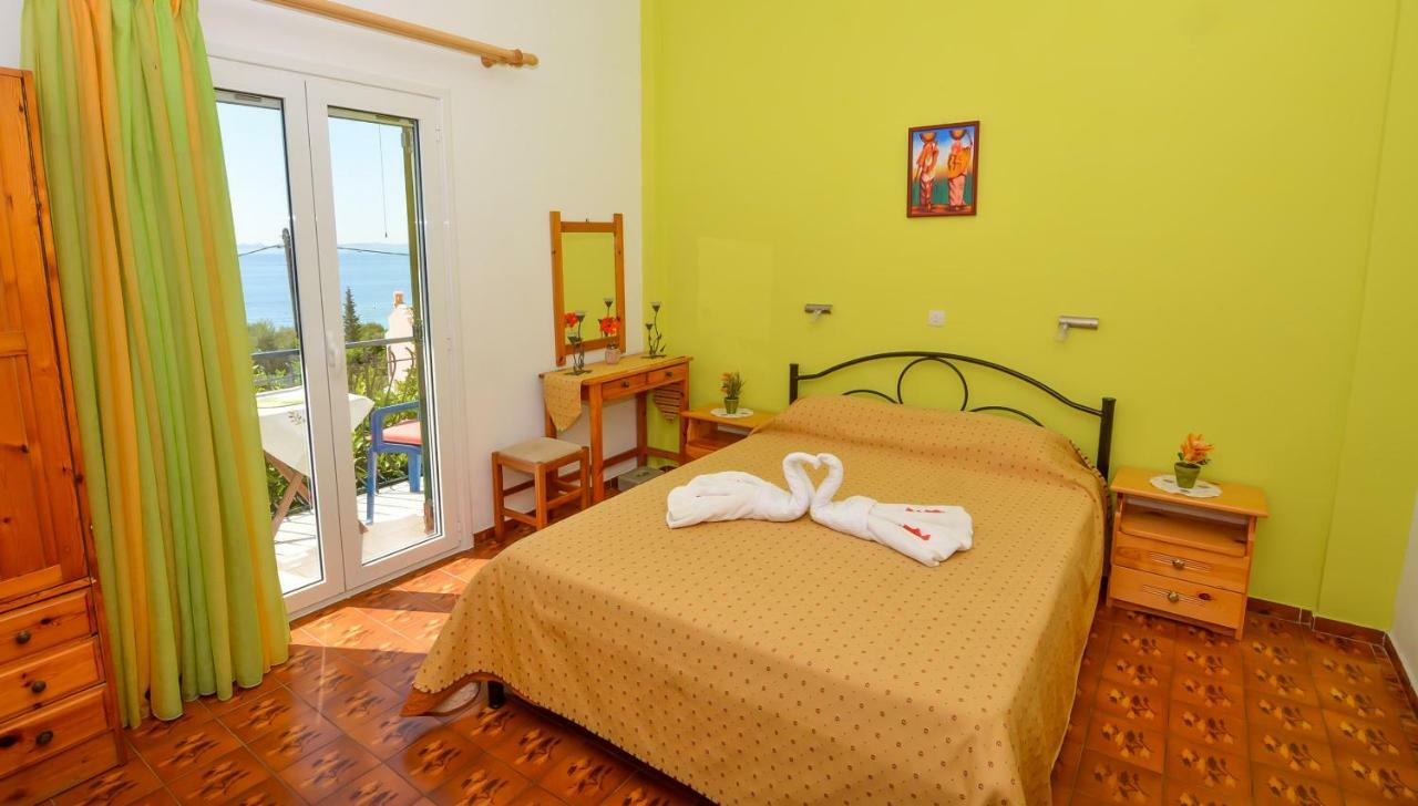 Alex-Giannis Apartments, בארבאטי מראה חיצוני תמונה